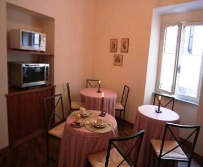 تيراتشينا B&B Vicolo Vecchio المظهر الخارجي الصورة